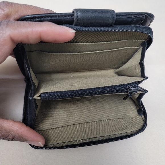 Vintage GH Bass Black Bi-Fold Full Grain Leather Wallet - Picture 13 of 14